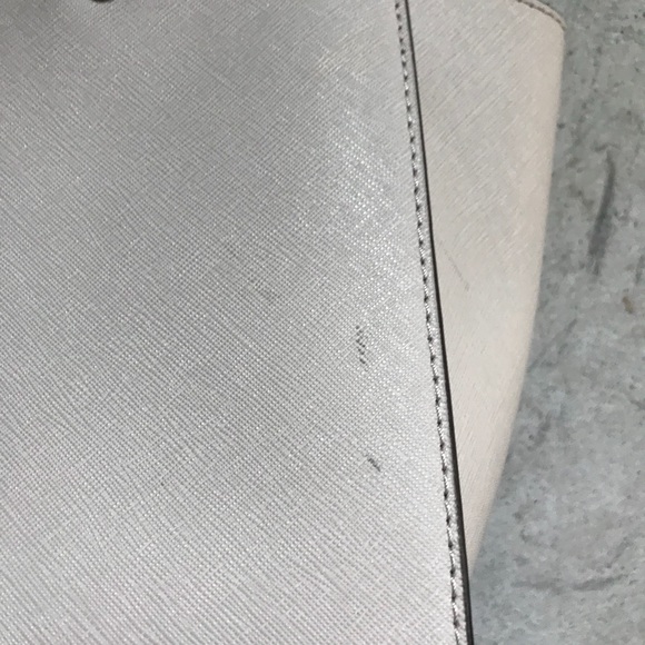 Michael Kors Selma Purse - Picture 3 of 7